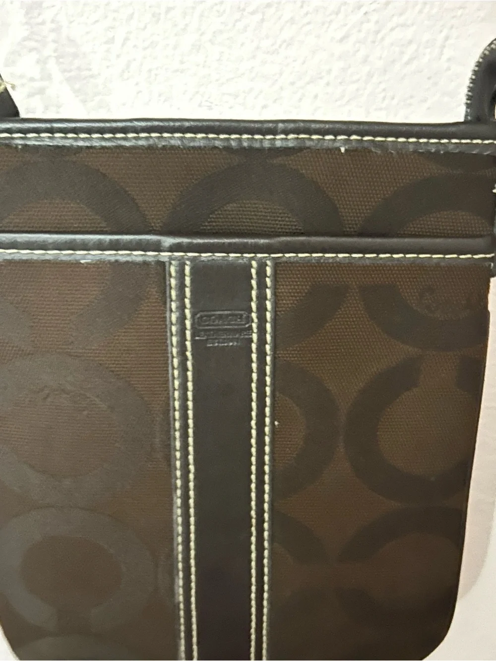 Coach Vintage Y2K Signature C Crossbody Swingpack Brown Canvas Brass Unisex